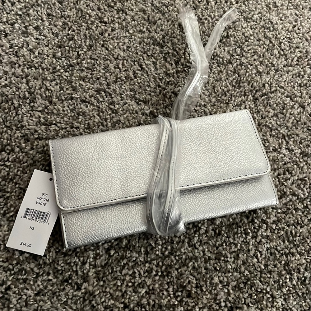 Wallet clutch